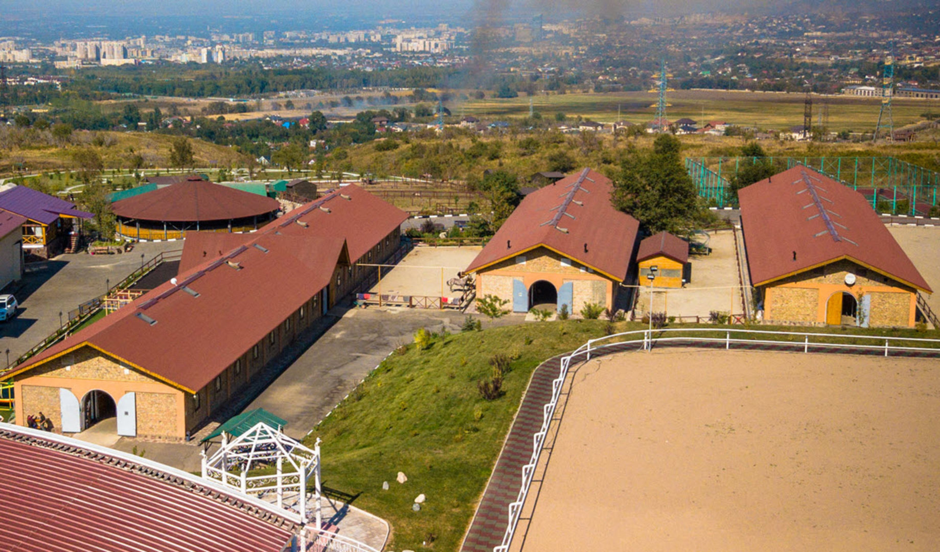Horse Hotel Resort